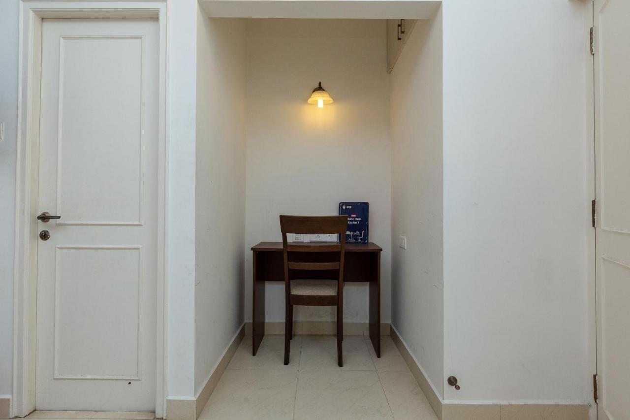 Oyo 23202 Cute Orange Service Apartments 첸나이 외부 사진